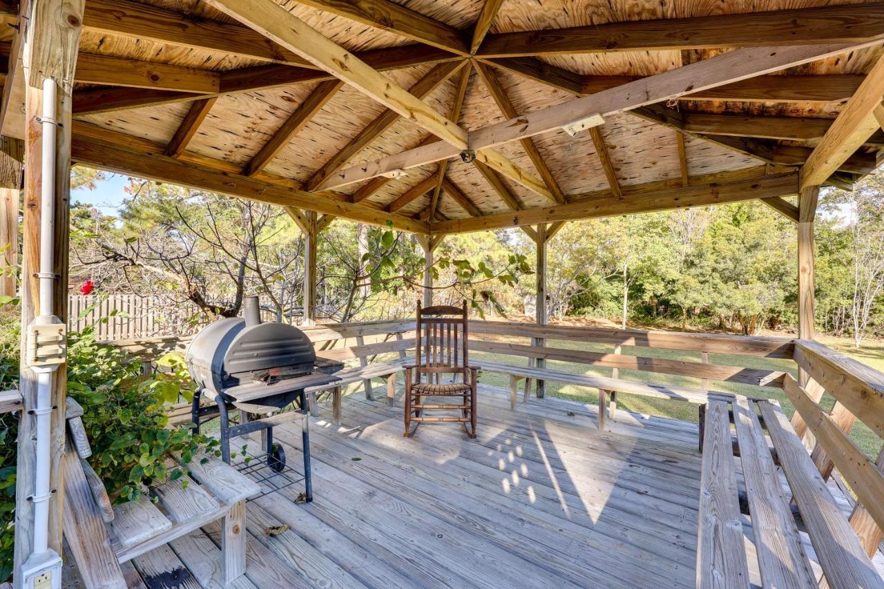 With Gazebo Deck 4 Mi To Beach! * Wilmington
